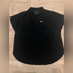 Figs woman’s Xl scrub top black Montex
